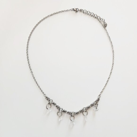 Gothic Fairy clear crystal choker necklace with a small silver chain - Picture 5 of 8